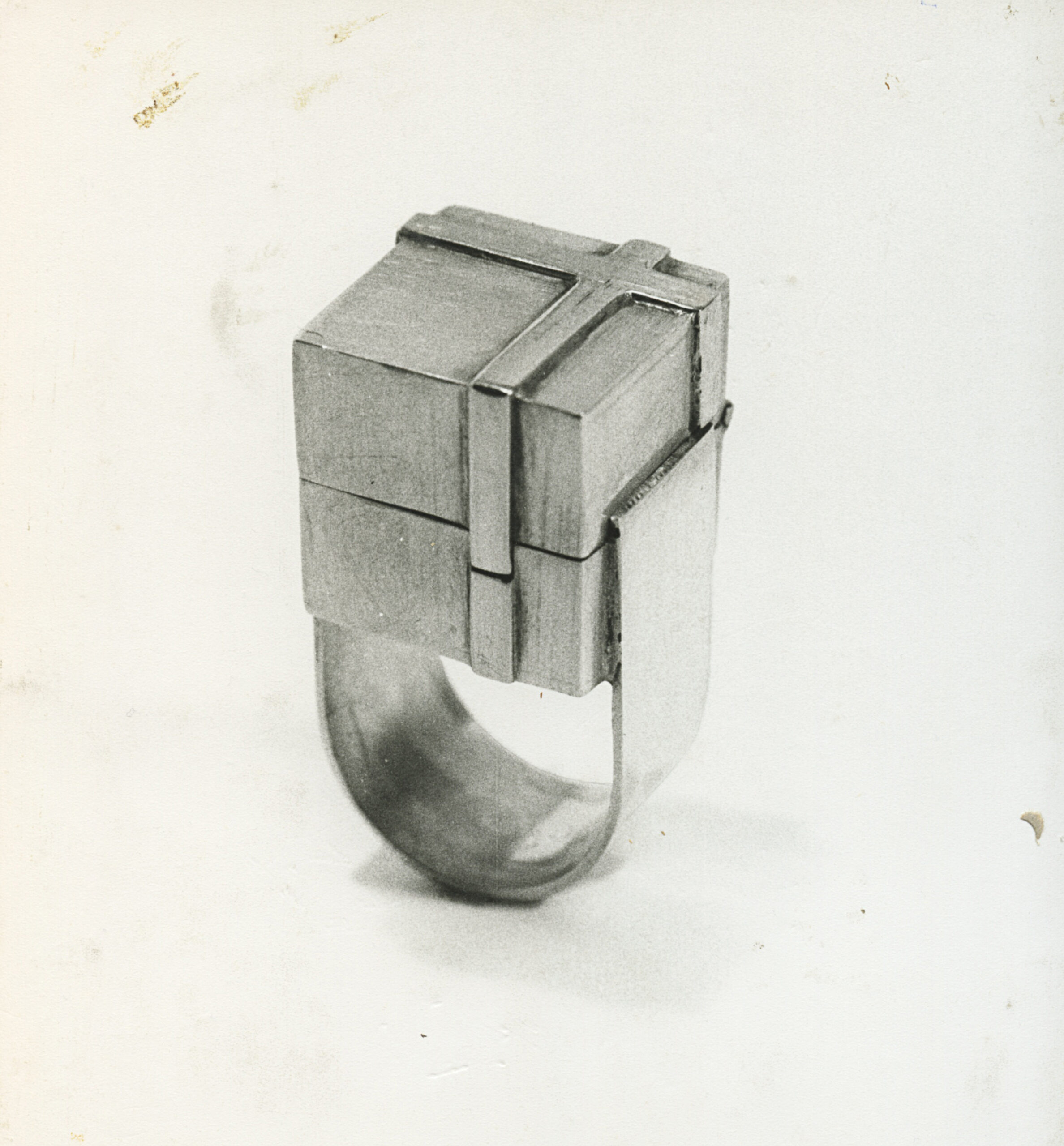 spion-ring gesloten