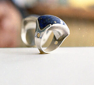 ring met lapis lazuli
